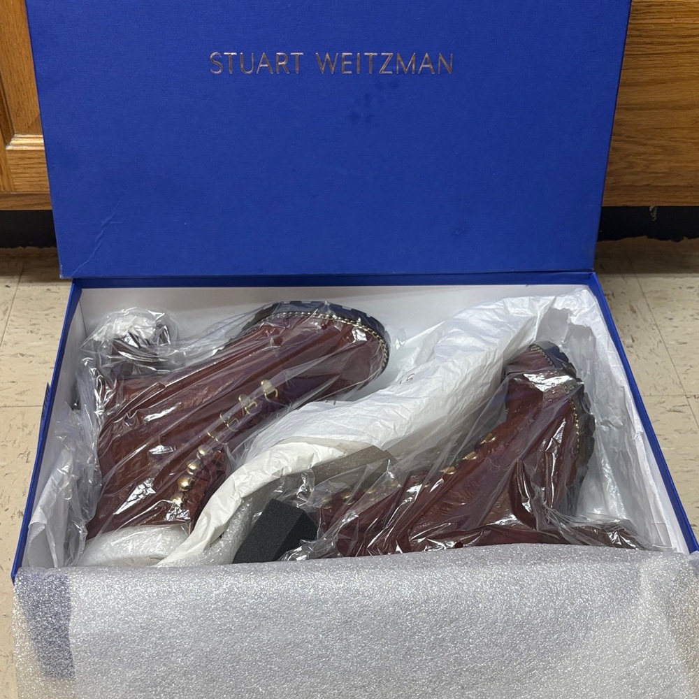 Stuart Weitzman Women's Lace-Up Burgundy Boots size 7 - Picture 8 of 12